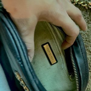 Selling a classic Tom Burch bag